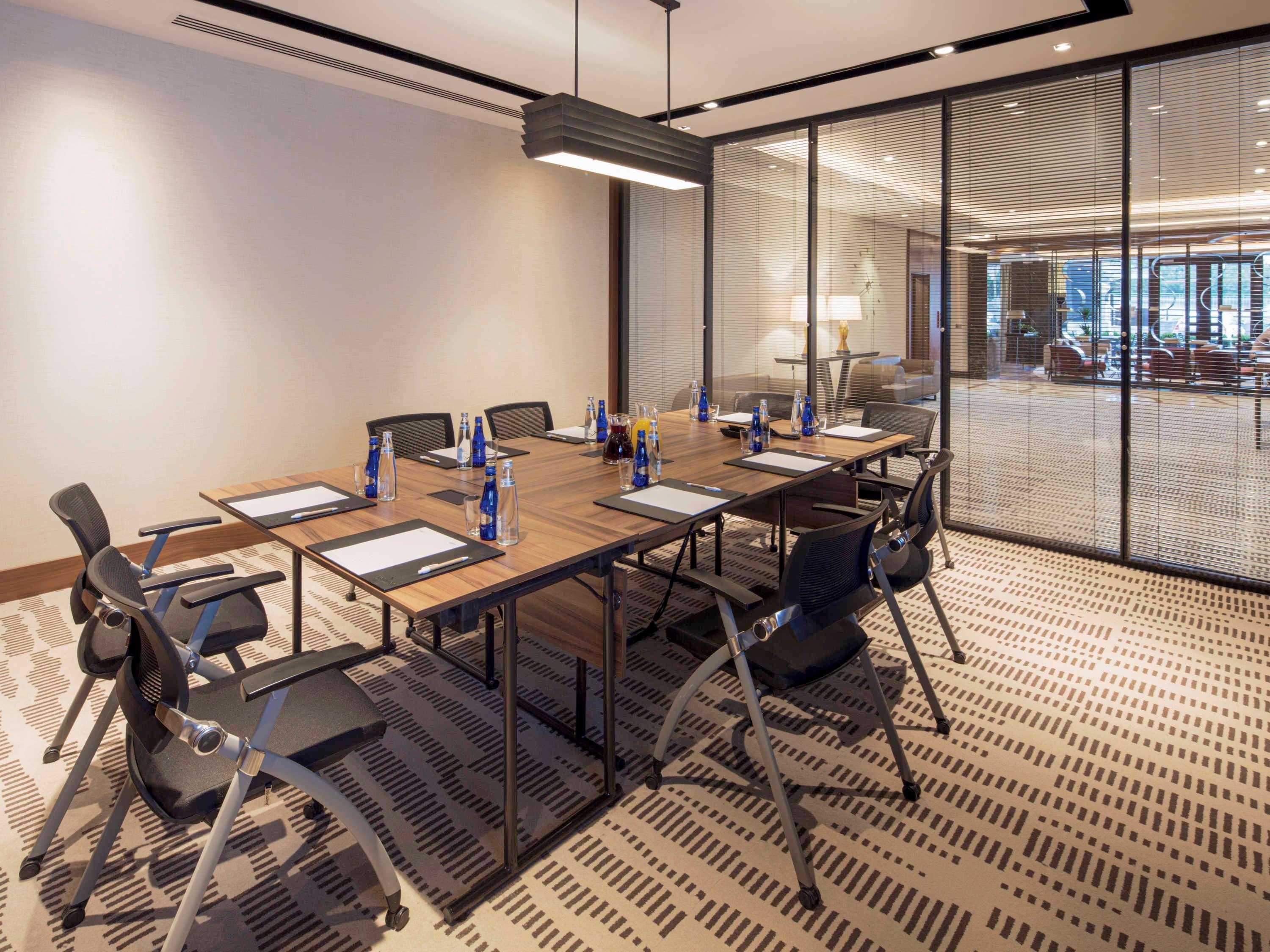 Moevenpick Istanbul Hotel Golden Horn Exterior foto Meeting room