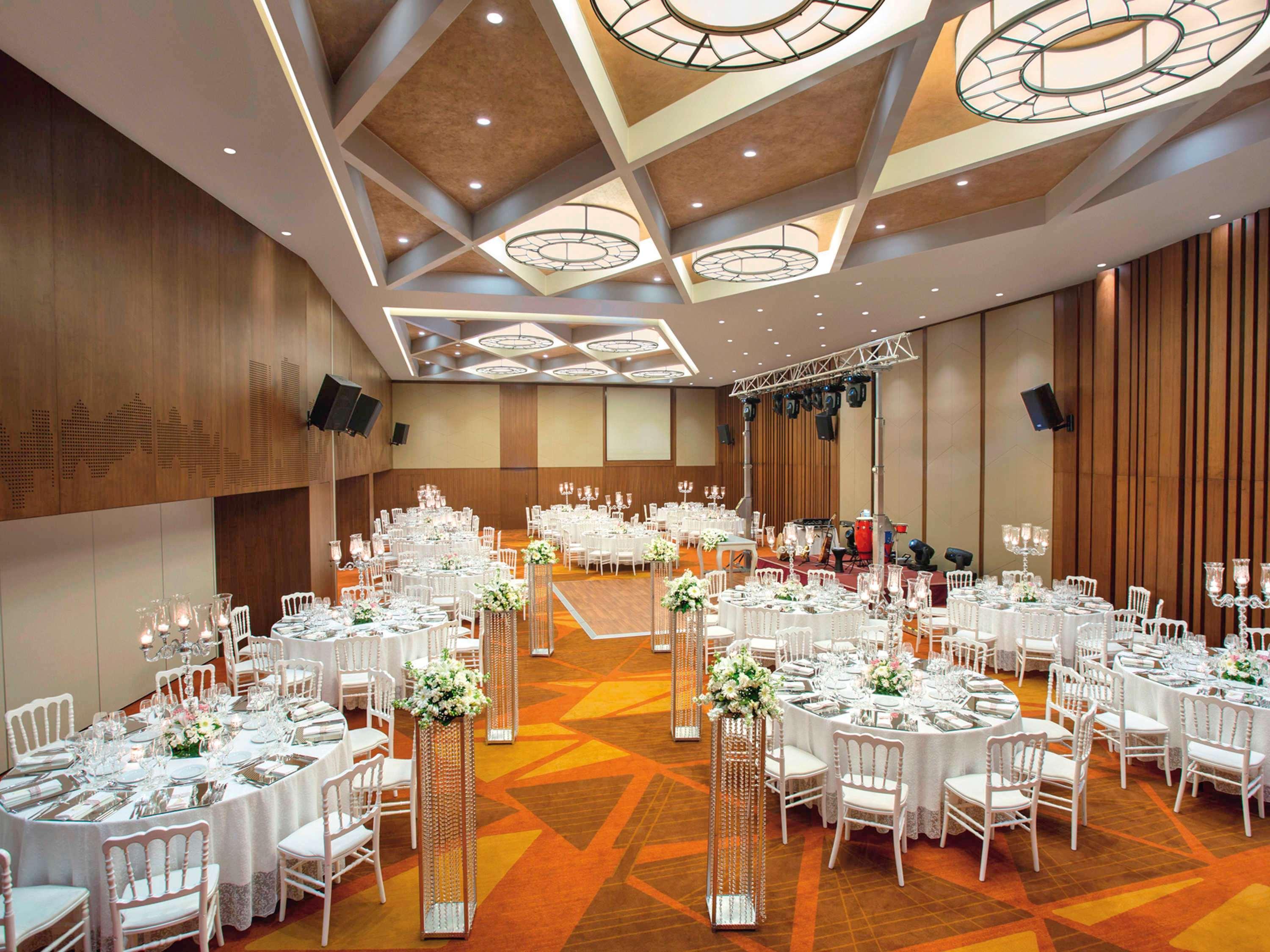 Moevenpick Istanbul Hotel Golden Horn Exterior foto The ballroom