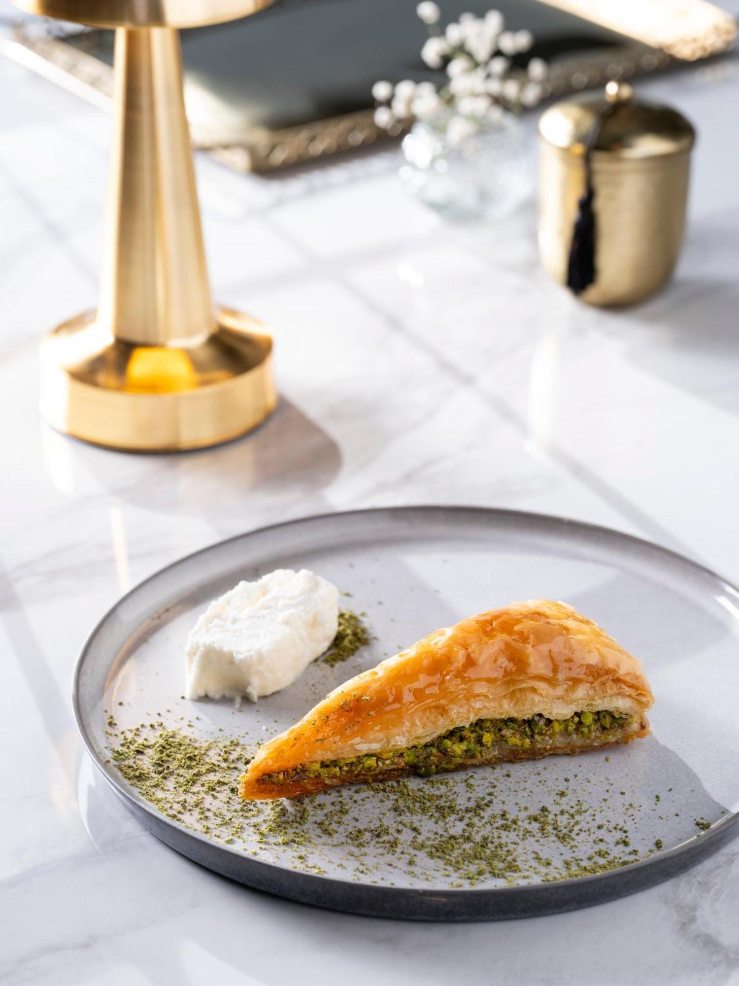 Moevenpick Istanbul Hotel Golden Horn Exterior foto Bourekas with feta cheese