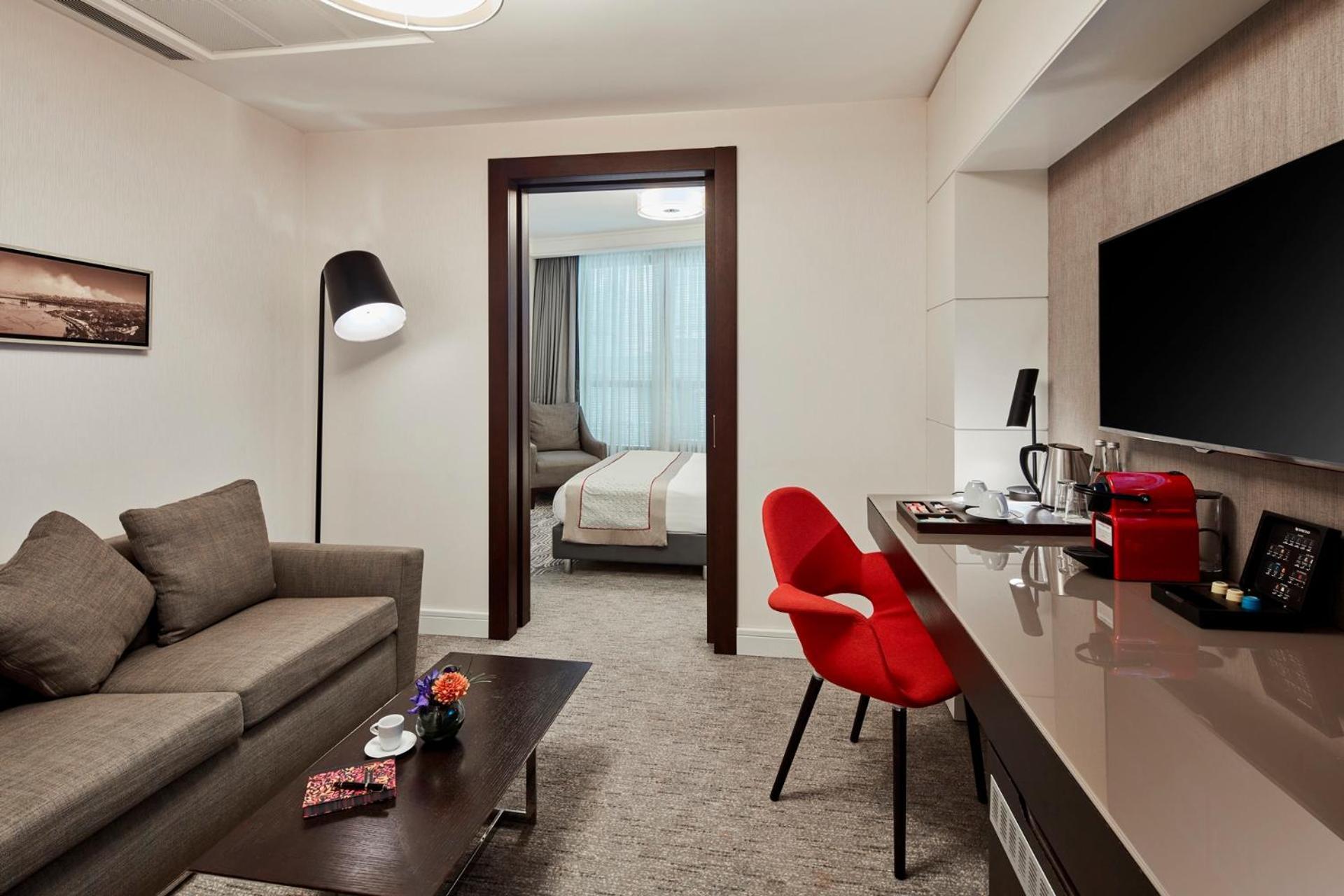 Moevenpick Istanbul Hotel Golden Horn Exterior foto Suite