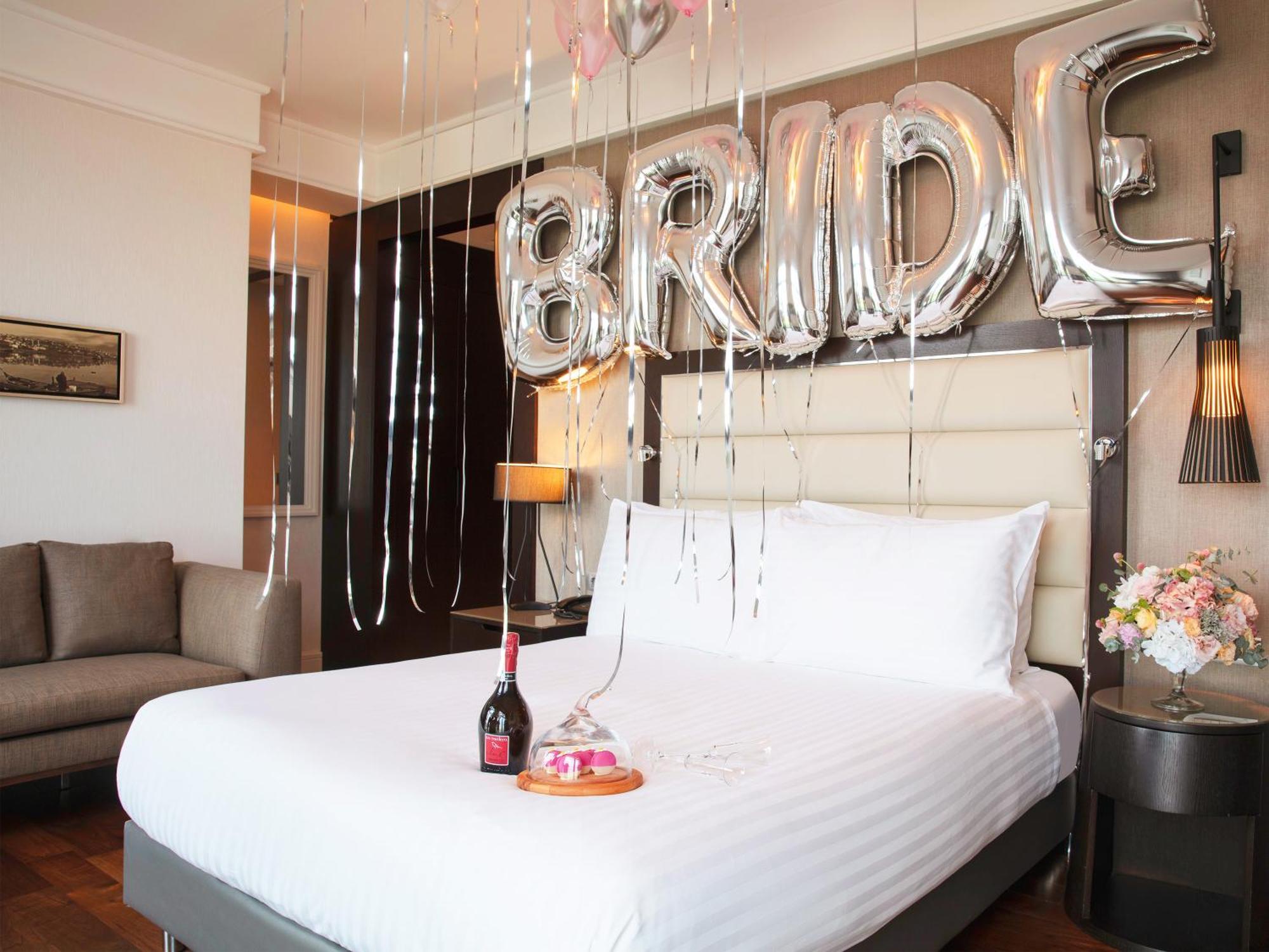 Moevenpick Istanbul Hotel Golden Horn Exterior foto A bridal suite